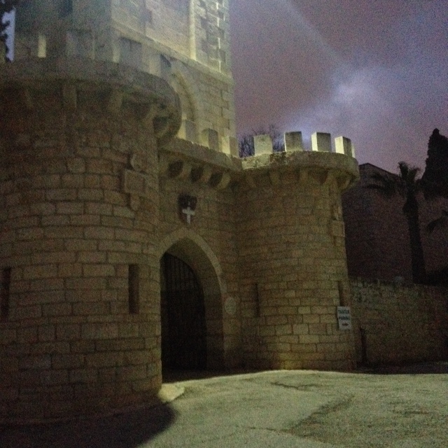 TanturArchEntranceEvening